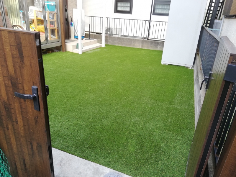 神奈川県お庭への野球練習用人工芝を施工（写真あり）