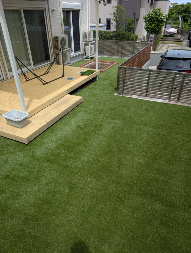 ＝横浜市に人工芝工事＝