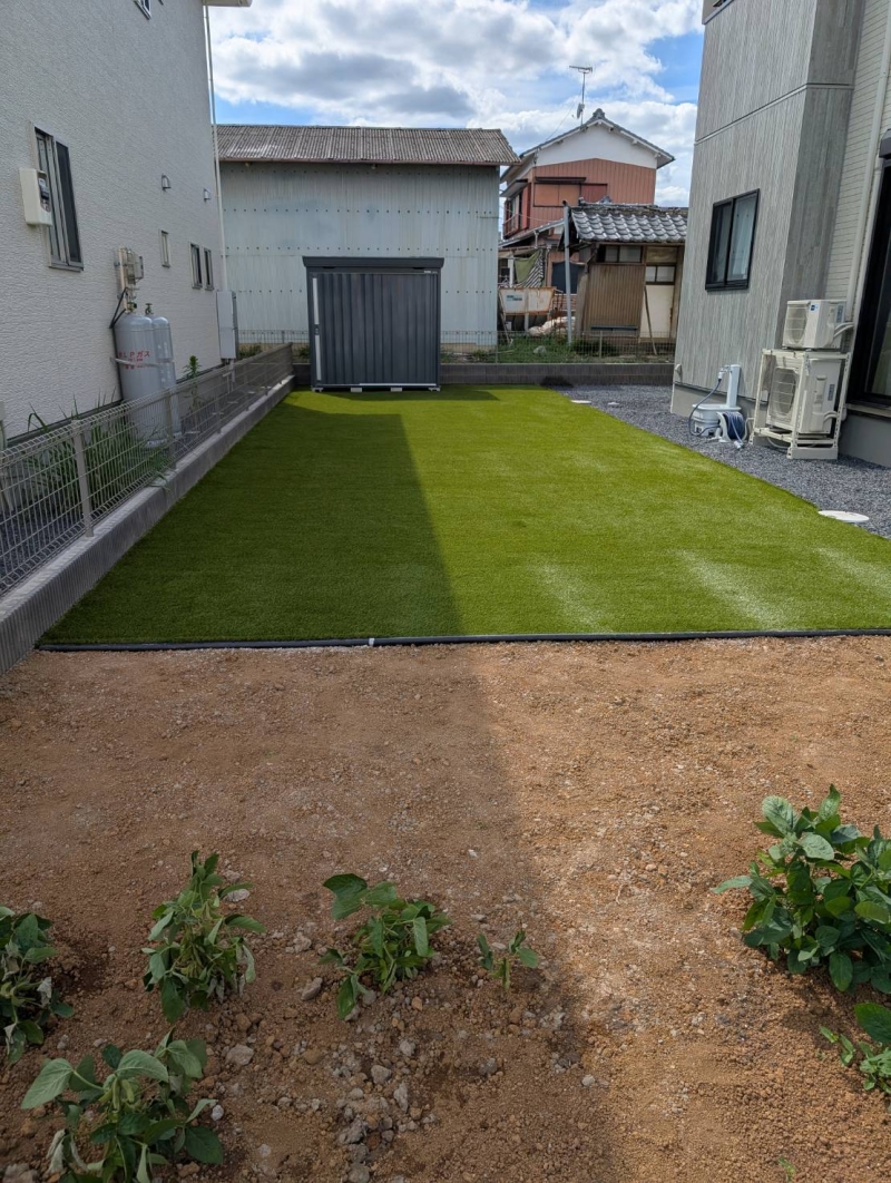 ＝行田市のお庭に人工芝工事＝
