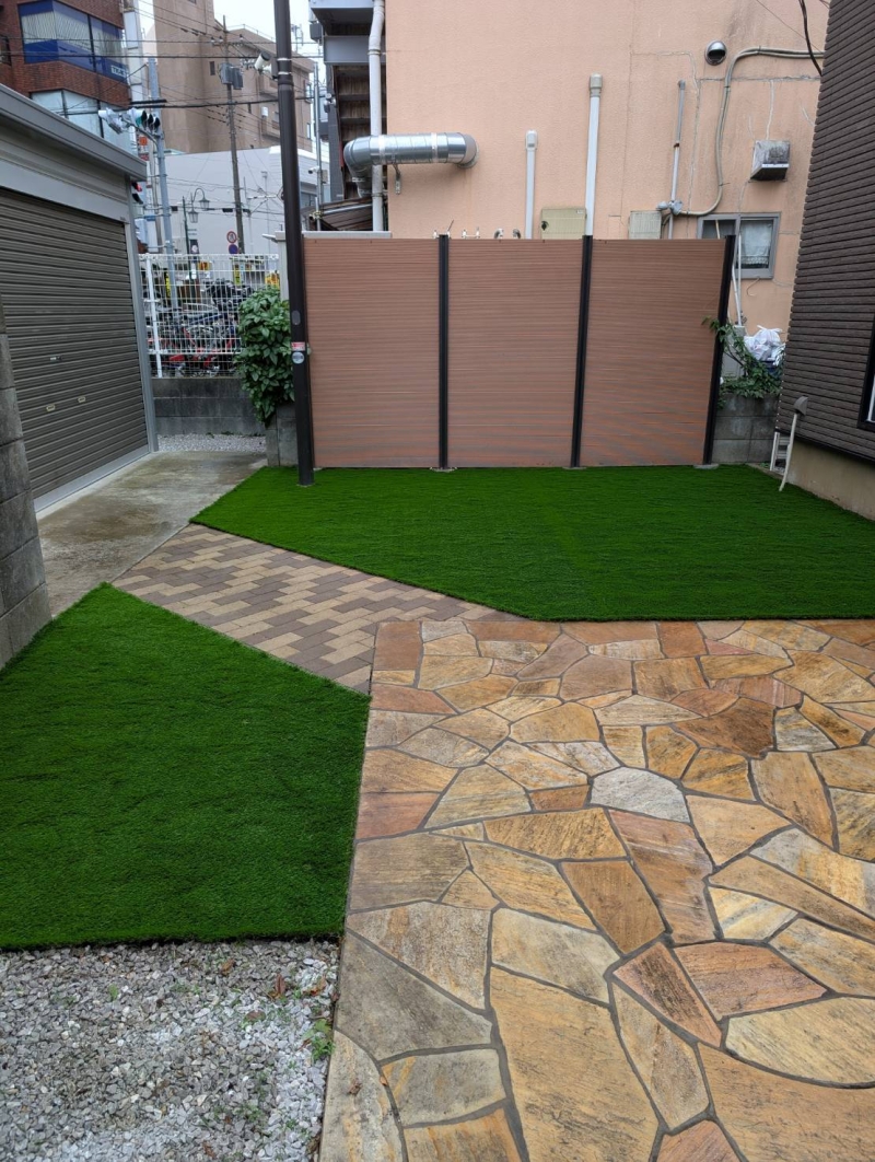 ＝所沢市に人工芝工事＝