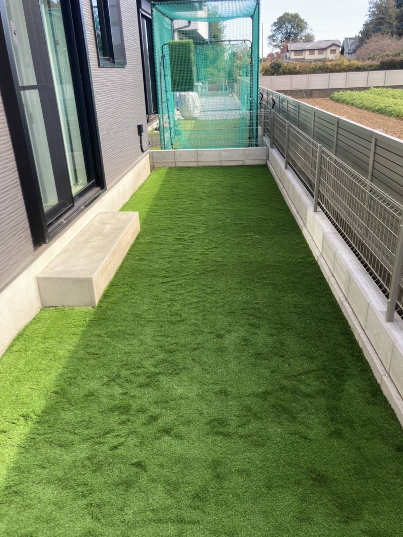 ＝小平市に人工芝工事＝