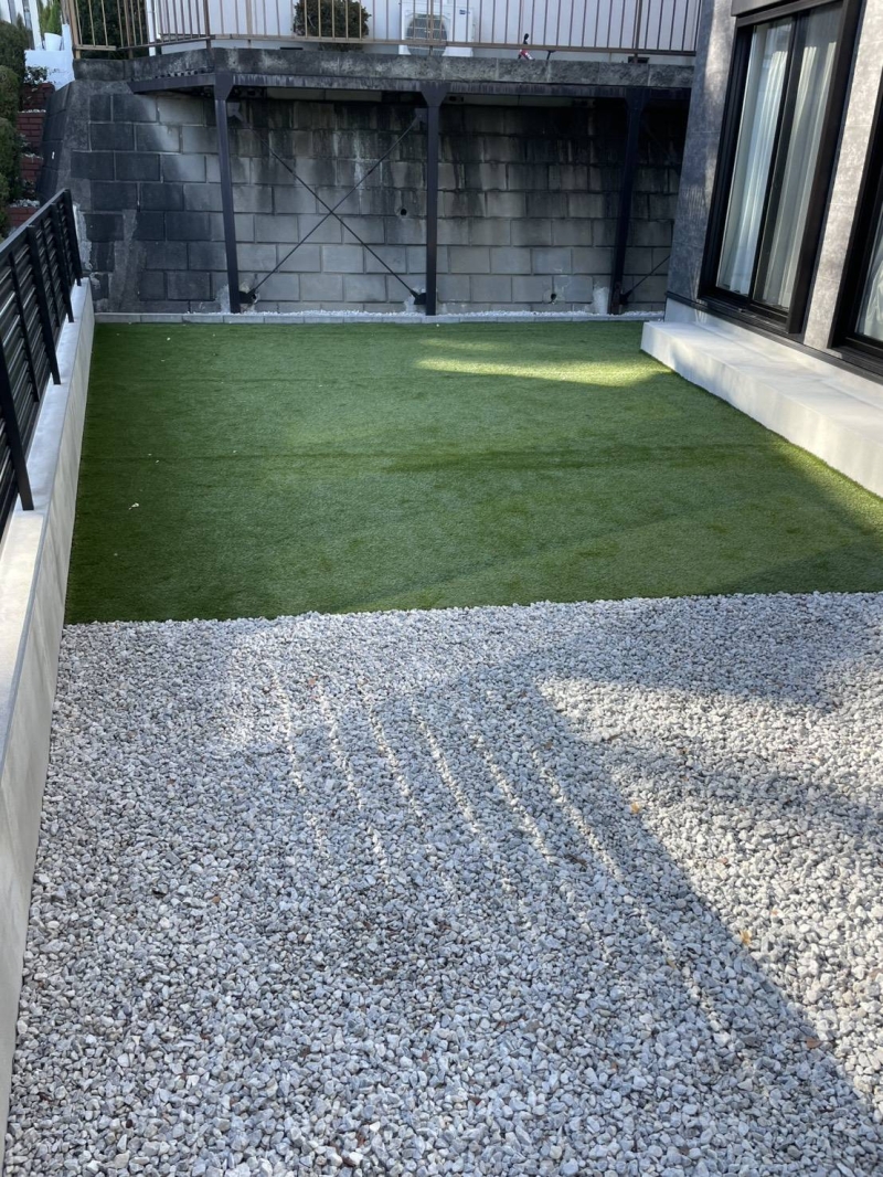 ＝横浜市に人工芝工事＝