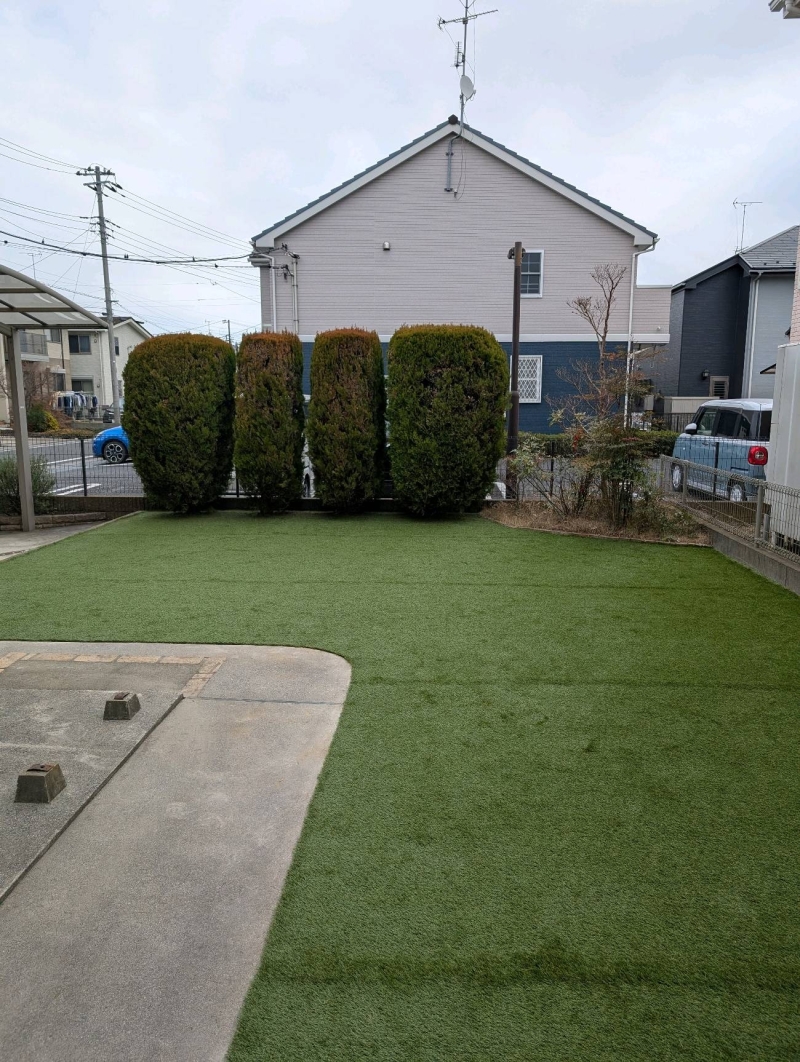 埼玉県吉川市｜30㎜人工芝・見切り材工事