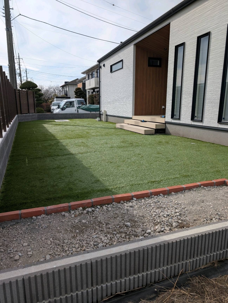 ＝高崎市に人工芝工事＝