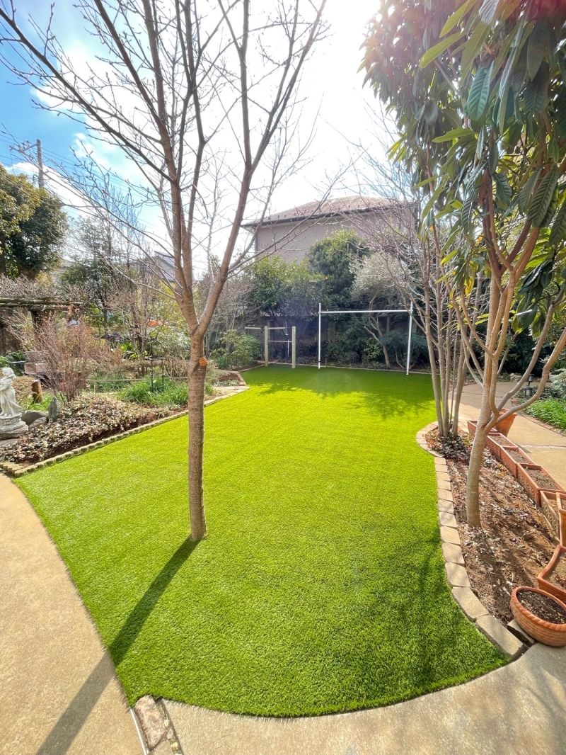 ＝船橋市に人工芝工事＝