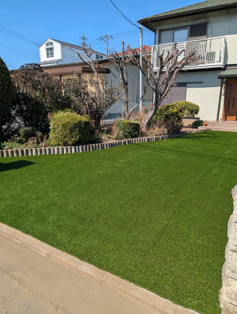 ＝新座市に人工芝工事＝