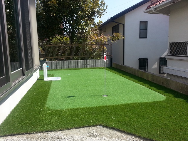人工芝で自宅にパターゴルフを作ろう メリット 施工内容 事例総まとめ 日本人工芝計画