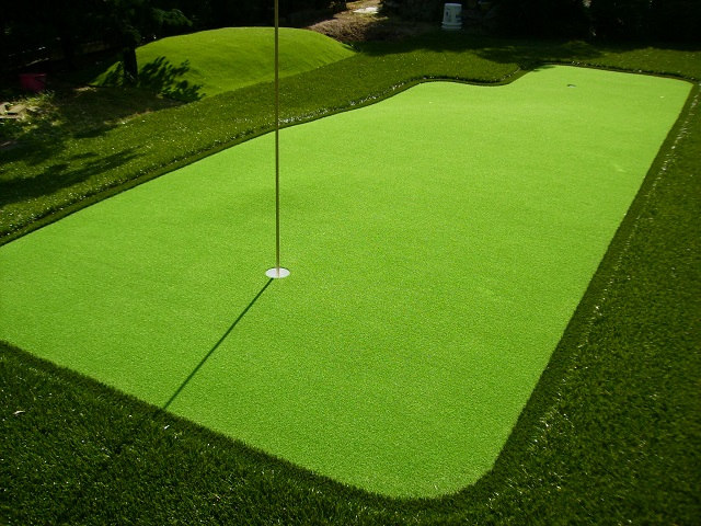 人工芝で自宅にパターゴルフを作ろう メリット 施工内容 事例総まとめ 日本人工芝計画